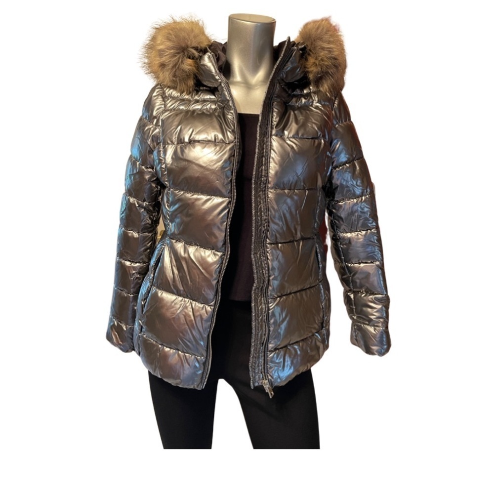 Bellivera  metallic silver and faux(fake) fur hoodie puffer coat size Small.